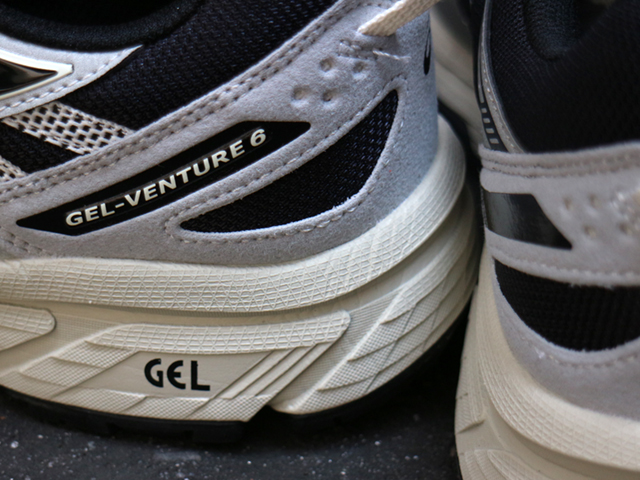 ASICS GEL-VENTURE 6 “BLACK/SILVER”01