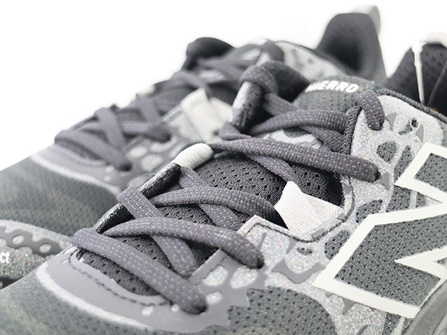 FRESH FOAM HIERRO V8 K8 - スニーカーショップSKIT