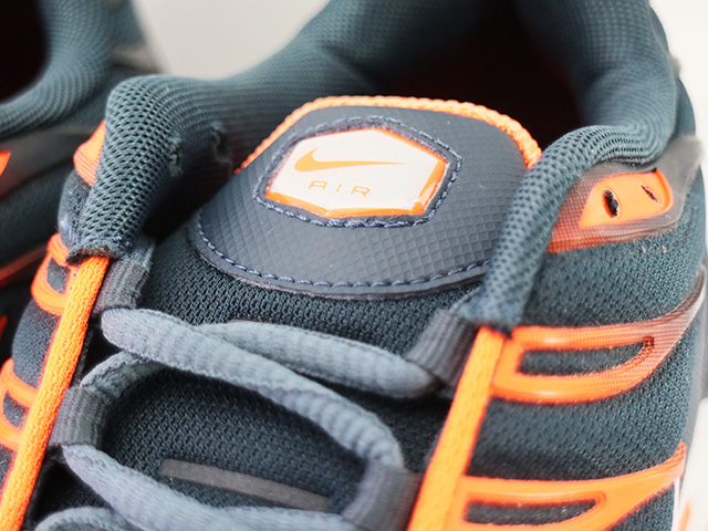 AIR MAX PLUS 852630-403 - 4