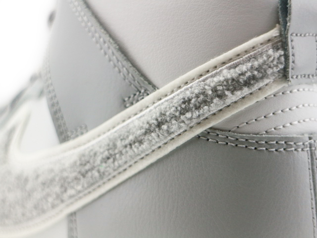 DUNK HI RETRO UNIVERSITY DR8805-003 - 4