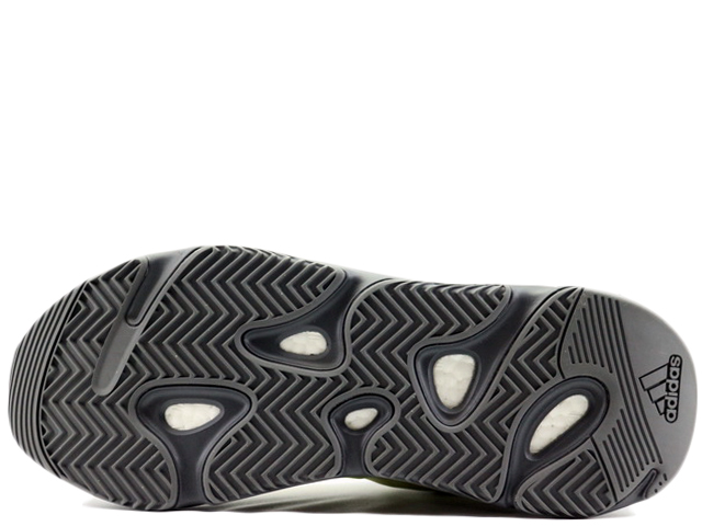 YEEZY BOOST 700 MNVN GW9525 - 6