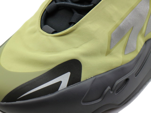 YEEZY BOOST 700 MNVN GW9525 - 5
