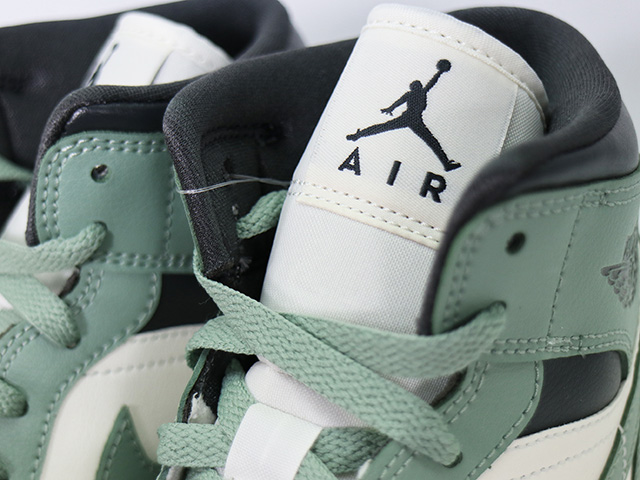 WMNS AIR JORDAN 1 MID SE BQ6472-130 - 4