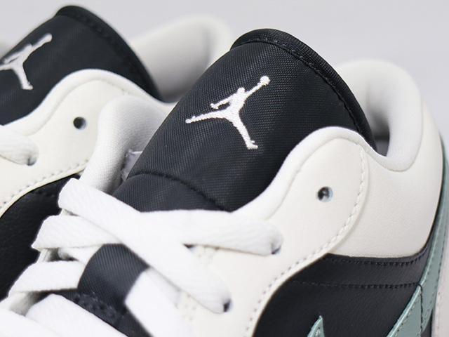 WMNS AIR JORDAN 1 LOW DC0774-001 - 4