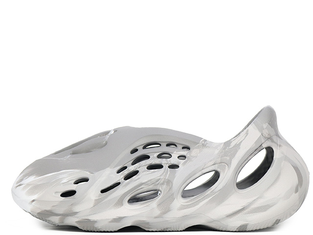 YEEZY FOAM RUNNER