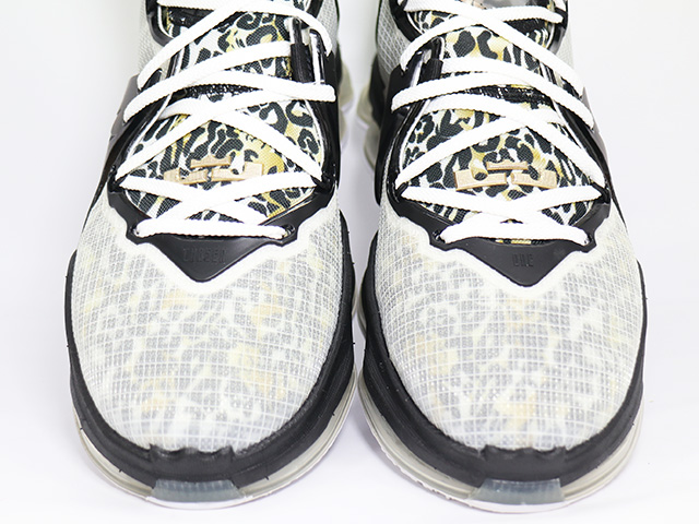 LEBRON 19 k-76573-6 - 3