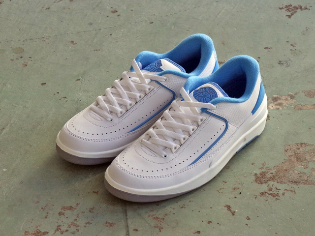 AIR JORDAN 2 RETRO LOW “UNC”01