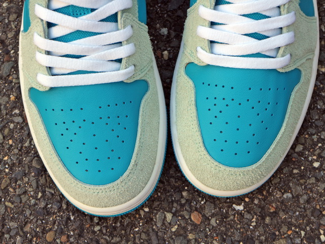 AIR JORDAN 1 LOW SE “PISTACHIO FROST”01