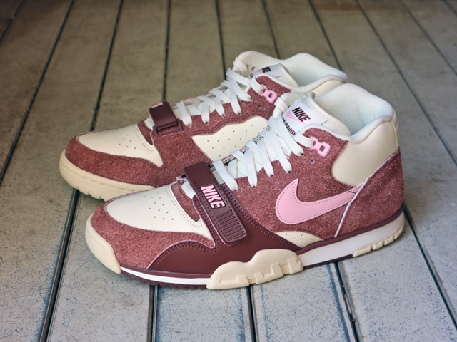 AIR TRAINER 1 “Valentine’s Day 2023”01