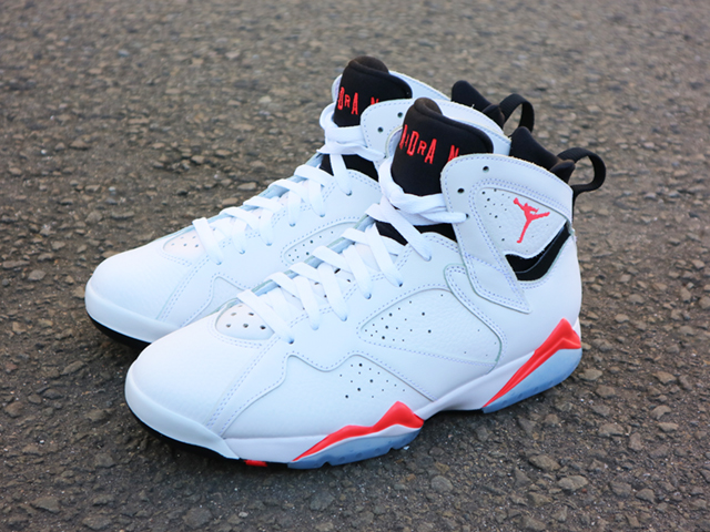 AIR JORDAN 7 RETRO “AJ6 WHITE/INFRARED”01