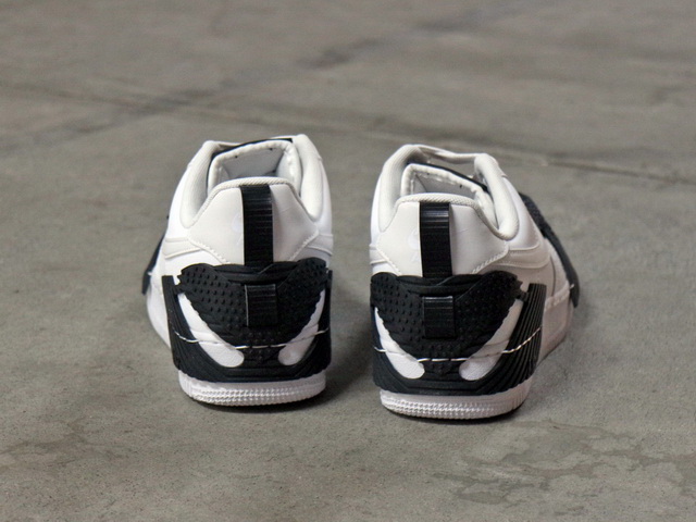 AIR FORCE 1 NDSTRKT “WHITE/WHITE-BLACK”01