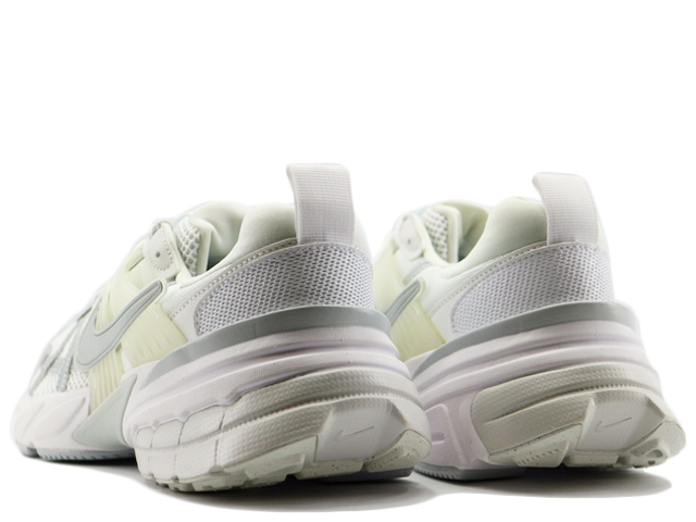 WMNS V2K RUN FD0736-104 - 3