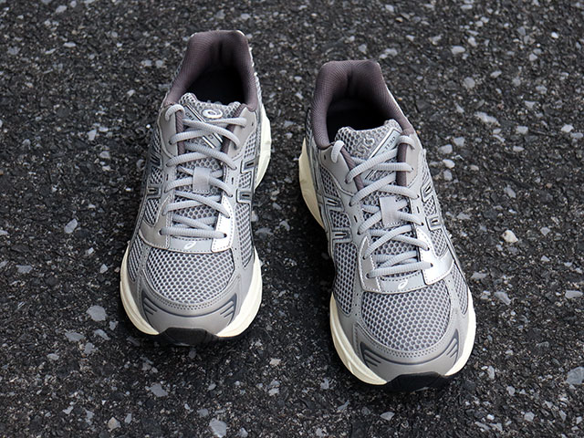GEL-1130 “CLAY GREY/PURE SILVER”01