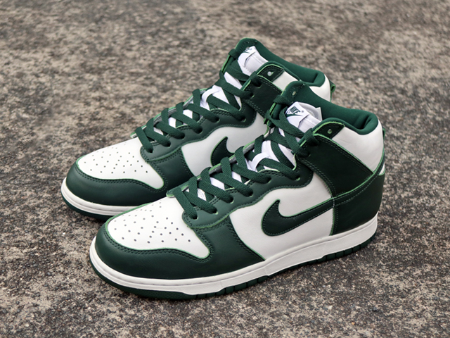 DUNK HI SP “PRO GREEN”01