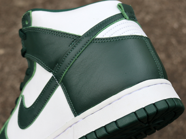 DUNK HI SP “PRO GREEN”01