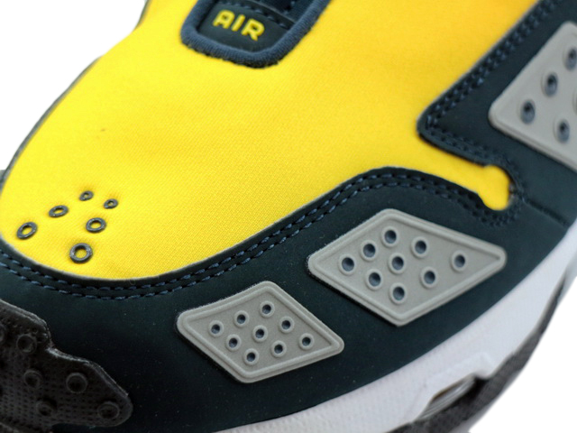 WMNS AIR MAX SNDR HJ8080-700 - 5