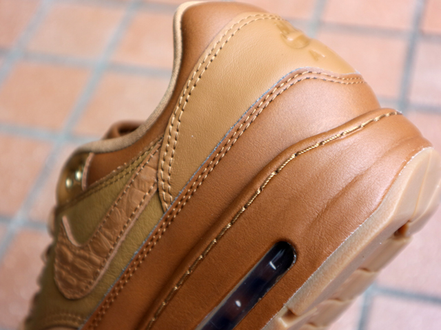 WMNS AIR MAX 1 87 NBHD “ALE BROWN”01