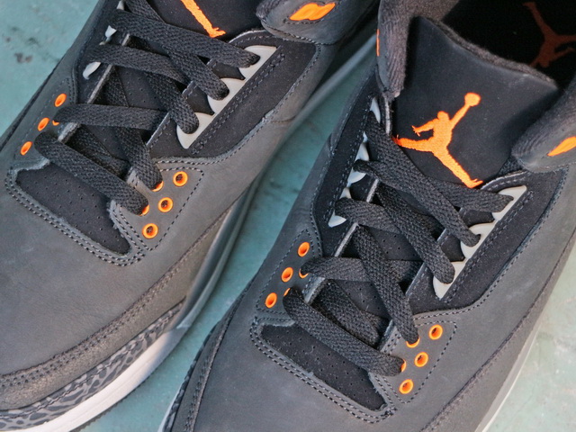 AIR JORDAN 3 RETRO “FEAR 2023”01