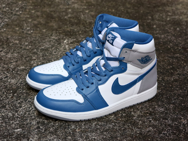 AIR JORDAN 1 RETRO HIGH OG “TRUE BLUE”01
