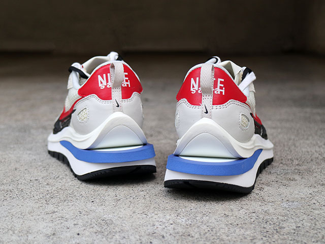 VAPORWAFFLE “SACAI” SAIL/SPORT FUCHSIA-LIGHT BONE01