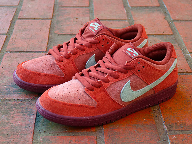 SB DUNK LOW PRO PREMIUM “A Dictionary of Color Combinations-194”01