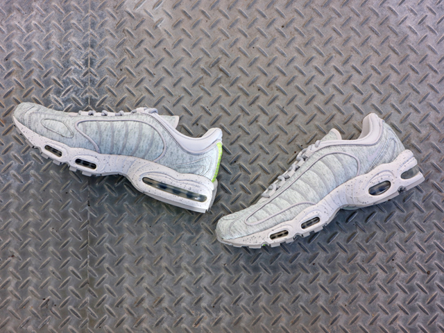 AIR MAX TAILWIND 4 SP “GEYSER GREY”01
