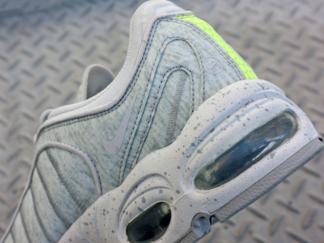 AIR MAX TAILWIND 4 SP “GEYSER GREY”01