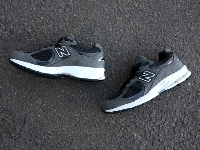 ML2002RB “BLACK/GREY”01
