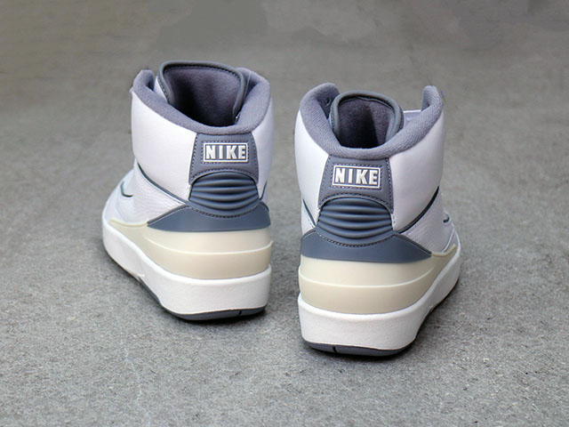 AIR JORDAN 2 RETRO “LOOK,UP IN THE AIR” WHITE/GREY01