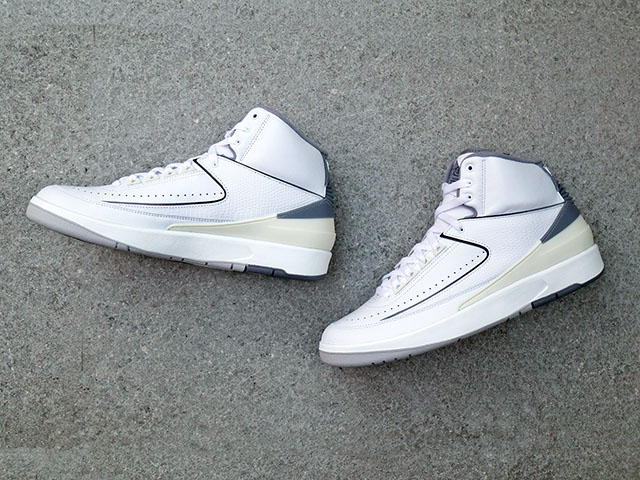 AIR JORDAN 2 RETRO “LOOK,UP IN THE AIR” WHITE/GREY01