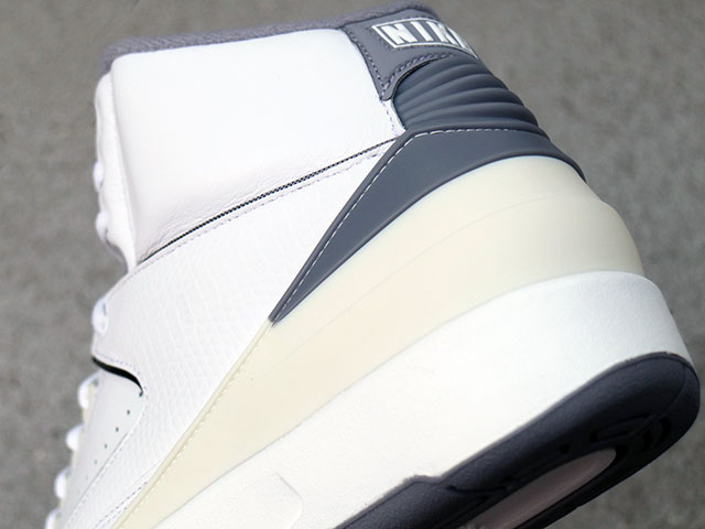 AIR JORDAN 2 RETRO “LOOK,UP IN THE AIR” WHITE/GREY01
