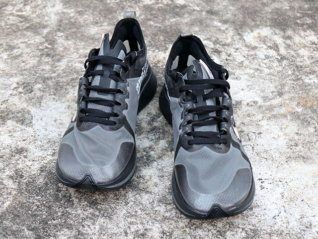 THE:10 ZOOM FLY SP “OFF WHITE” BLACK01