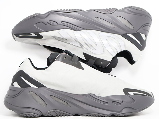 YEEZY BOOST 700 MNVN k-77238-2 - 2