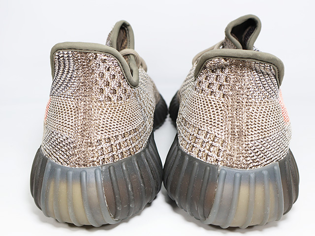 YEEZY BOOST 350 V2 k-77238-4 - 4