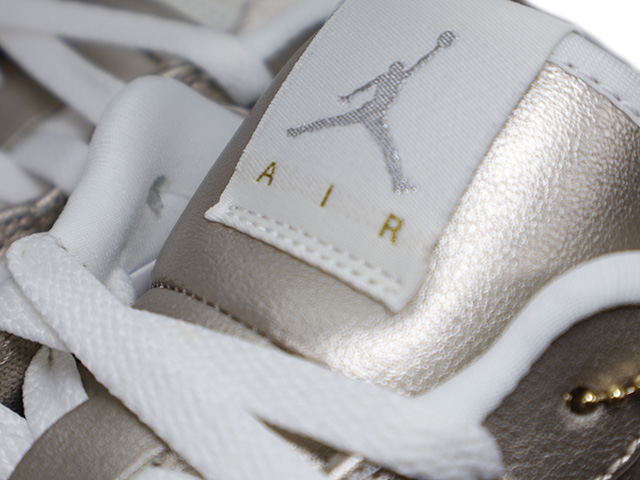 WMNS AIR JORDAN 1 LOW SE HQ3529-099 - 4