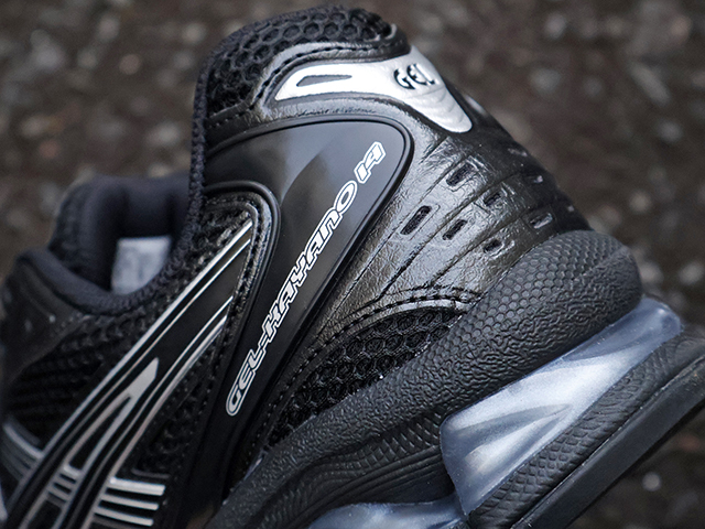 GEL-KAYANO 14 “BLACK/PURE SILVER”01