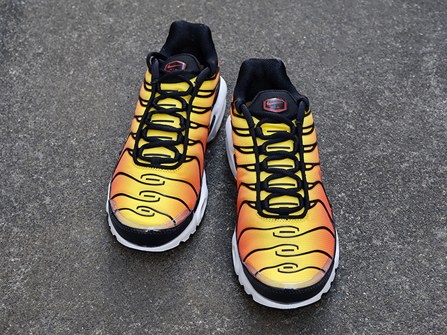AIR MAX PLUS “SUNSET 2024”01