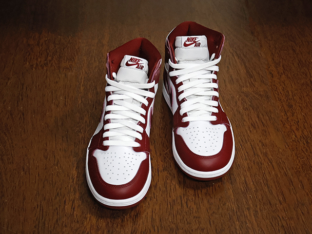AIR JORDAN 1 RETRO HIGH OG “TEAM RED”01