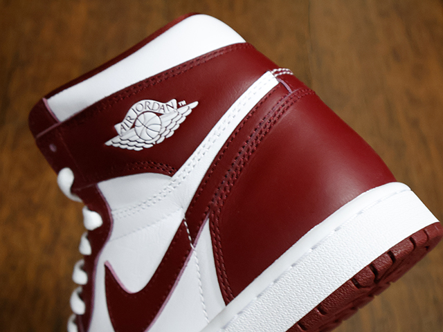 AIR JORDAN 1 RETRO HIGH OG “TEAM RED”01