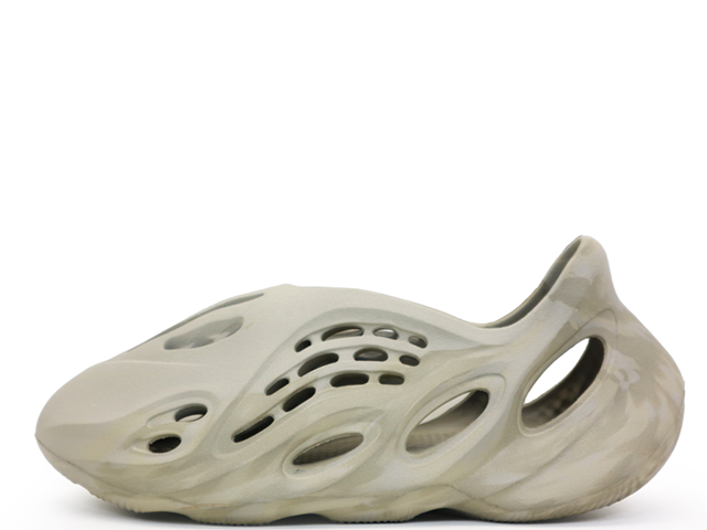 YEEZY FOAM RUNNER
