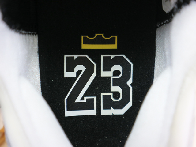 LEBRON 18 s-12633-2 - 9