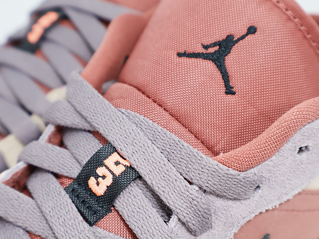 WMNS AIR JORDAN 1 LOW DC0774-602 - 4