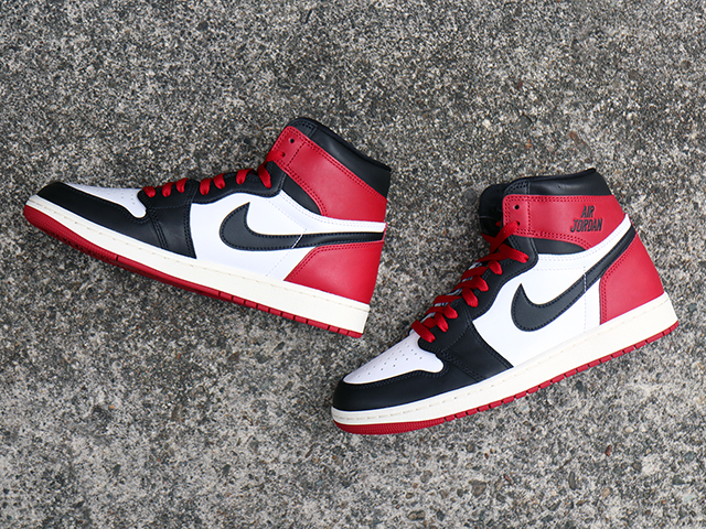 AIR JORDAN 1 RETRO HIGH OG “BLACK TOE REIMAGINED”01