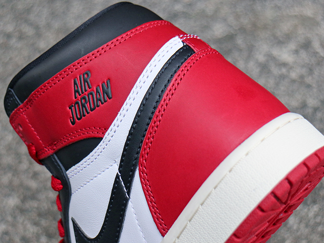 AIR JORDAN 1 RETRO HIGH OG “BLACK TOE REIMAGINED”01