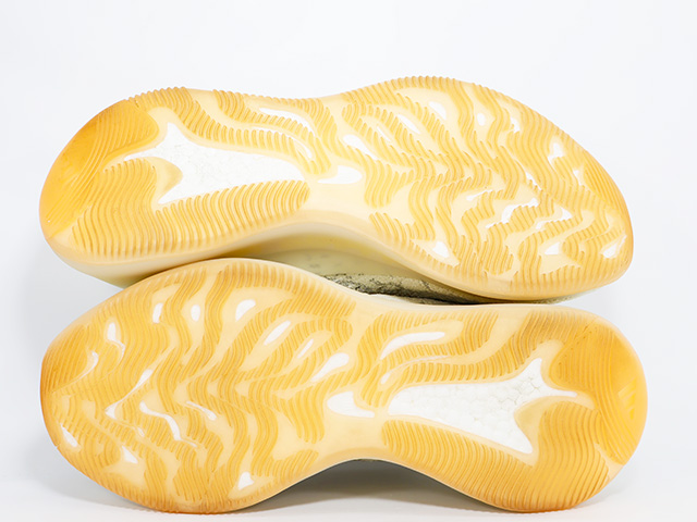 YEEZY BOOST 380 k-77526-35 - 8