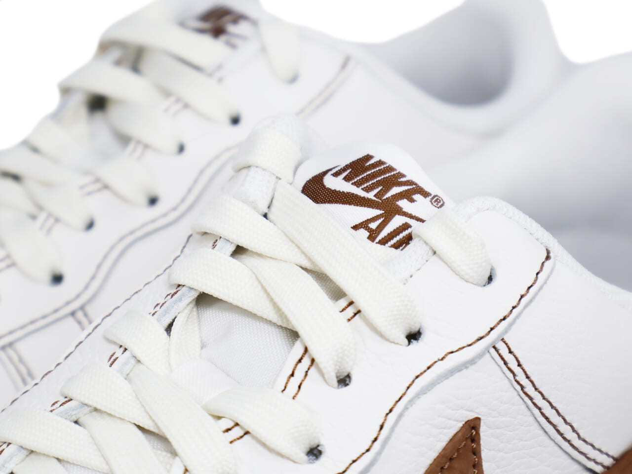 AIR FORCE 1 07 LV8 HQ2037-101 - 4