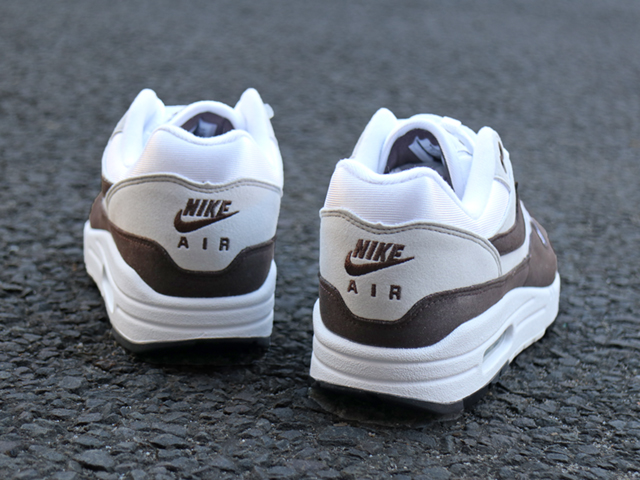 WMNS AIR MAX 1 “NEUTRAL GREY/BAROQUE BROWN”01