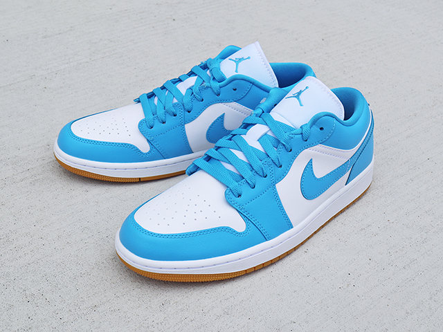 WMNS AIR JORDAN 1 LOW “UNC GUM”01