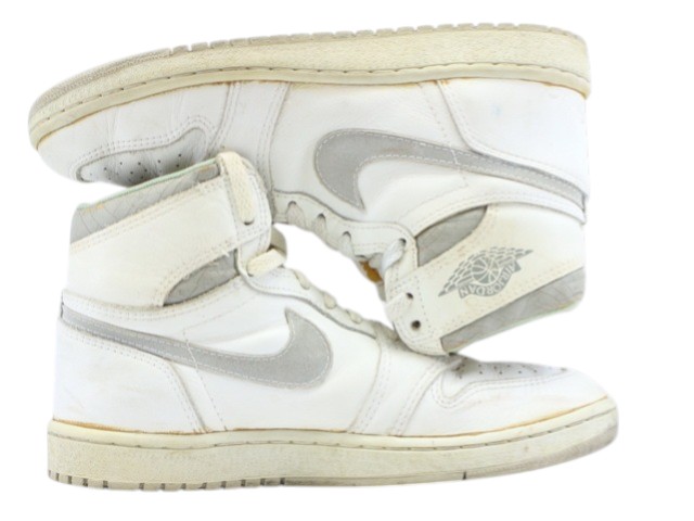 Nike Air Jordan 1985シューズ ホワイト　 オリジナル　85年 Nike 1985 Original AIR JORDAN 1 White/Gray Neutral Gray US9