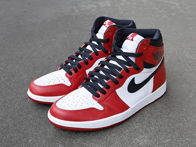 AIR JORDAN 1 RETRO HIGH OG “CHICAGO 2015”01